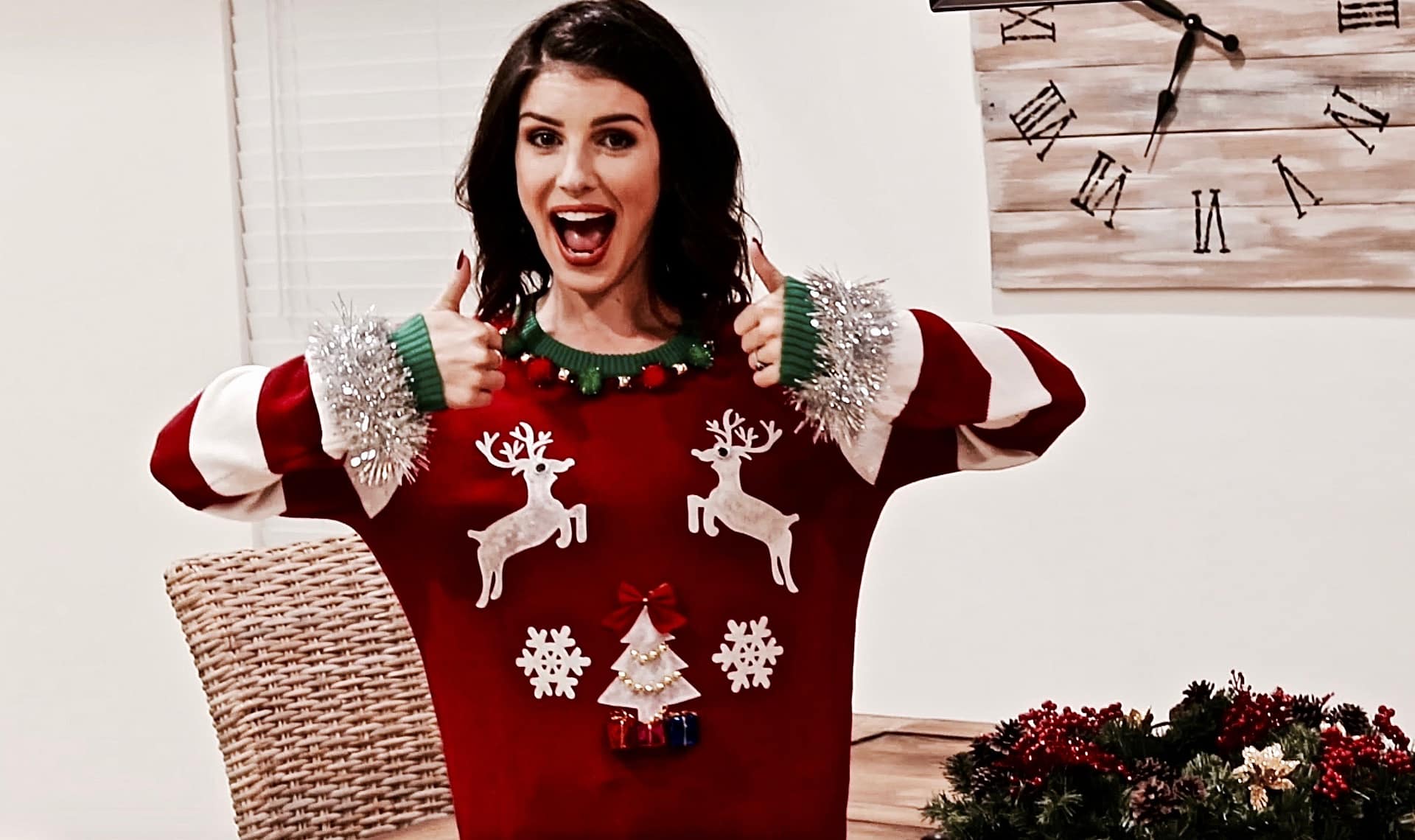 Learn How Ladies are Going to Crazy About Christmas T-Shirts